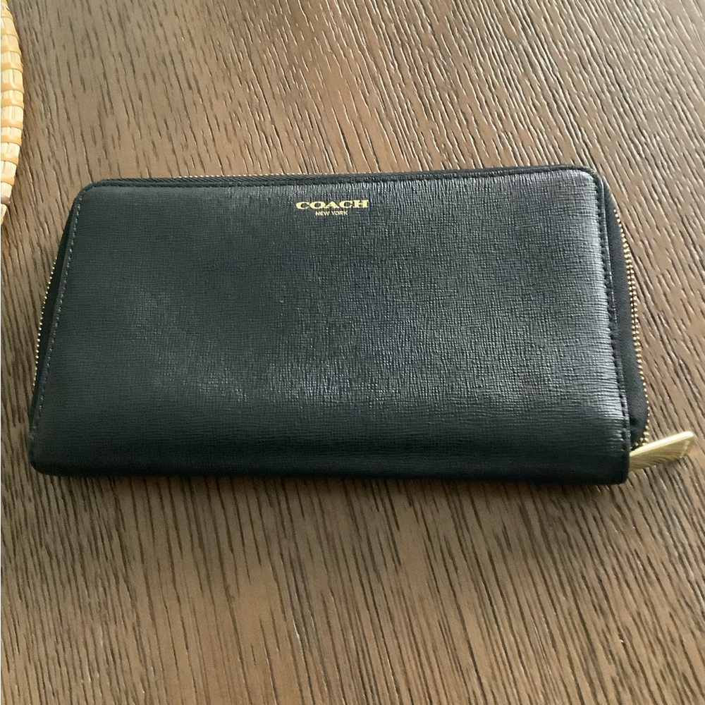 Coach black saffiano leather wallet organizer